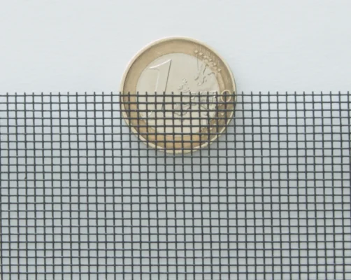 Detailaufnahme des Neher Fiberglasgewebes anthrazit (FA)