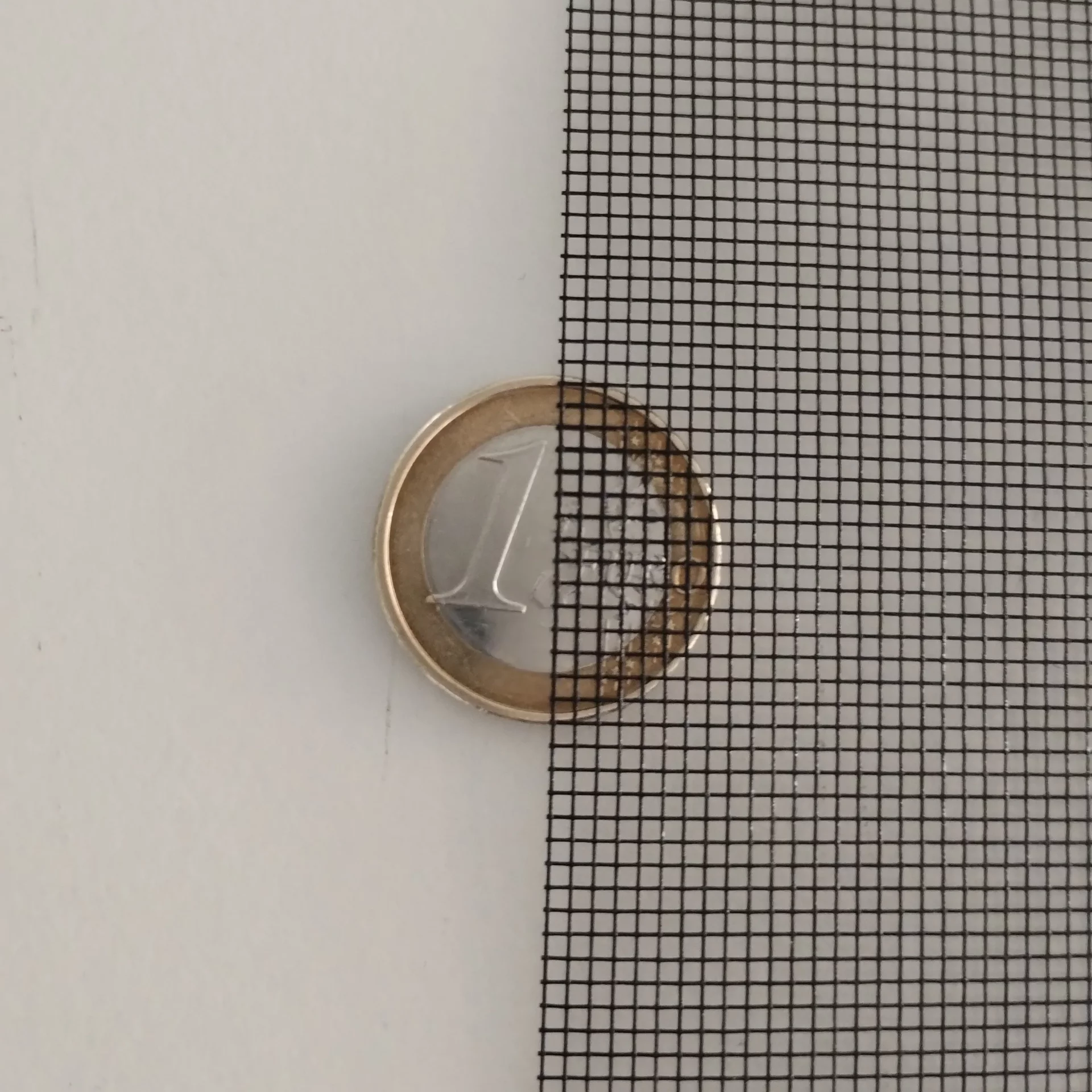 Insektenschutzgewebe Detailbild Neher Fiberglas dünn anthrazit (FDA)