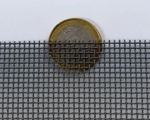 Detailaufnahme des Neher Edelstahlgewebes Robustec (V2MG)