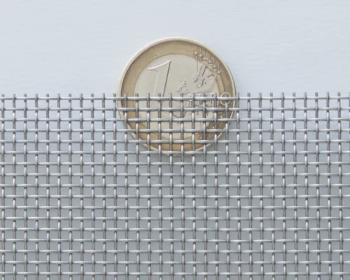 Detailaufnahme des Neher Edelstahlgewebes V2A
